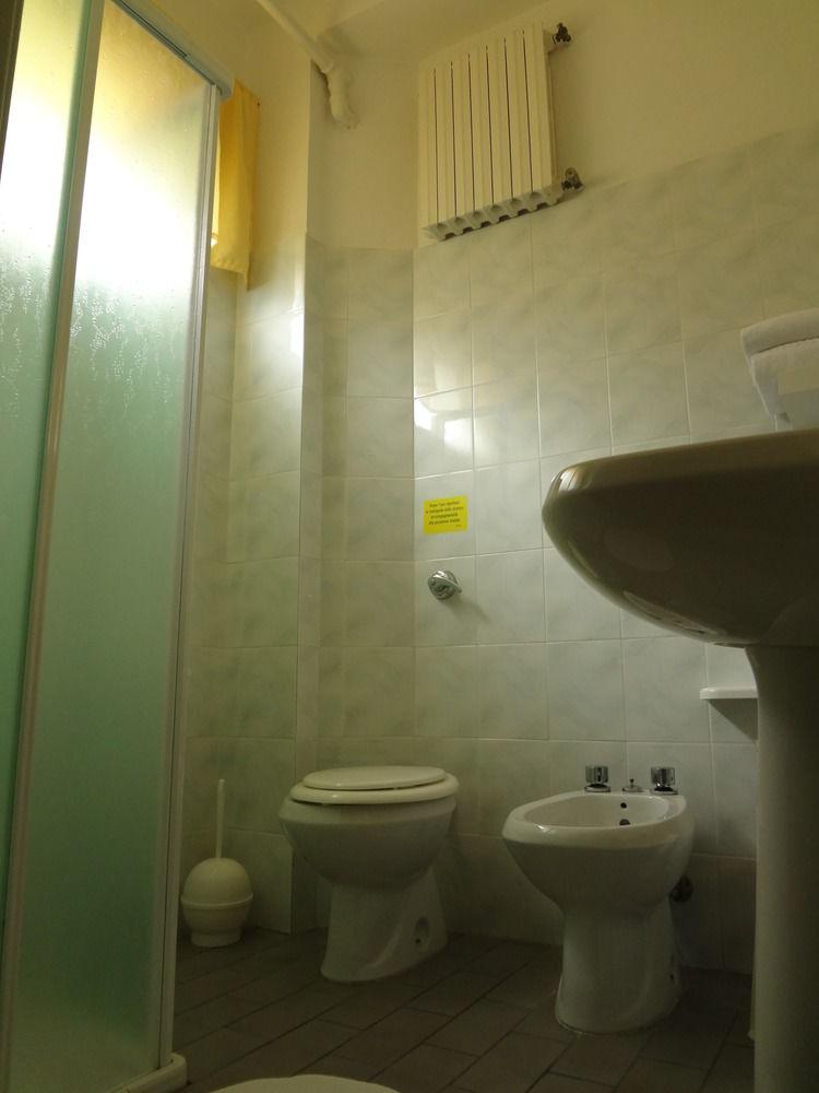 Hotel Nettuno ポルト・サン・ジョルジョ エクステリア 写真